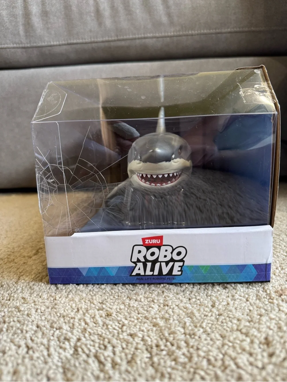 Robo Alive Great White Shark - Picture 2 of 4